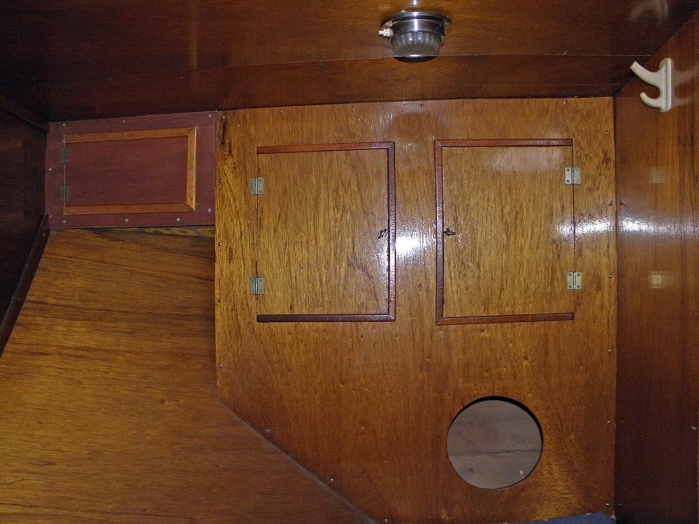 Cabin en avant, H&eacute;bergements